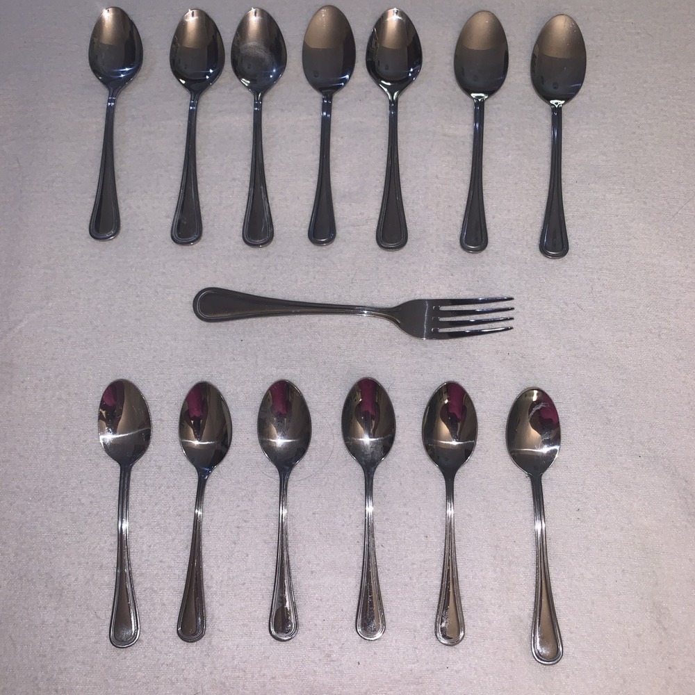 Oneida TRESS / HOLLIS Place Chunky Stainless Flatware Silverware Lot of 14 Pcs.